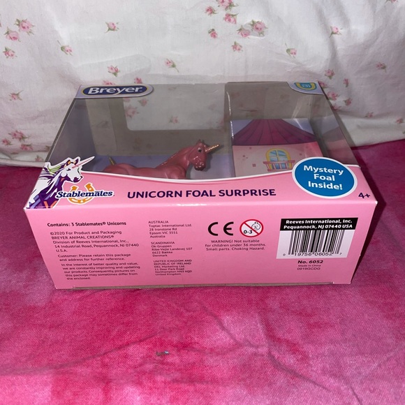 Breyer Unicorn Foal Surprise Stablemates - Picture 3 of 3